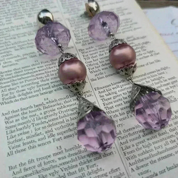 Vintage large statement earrings purple glass beads - Picture 5 of 7